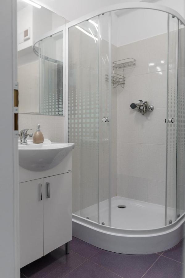 Close Palas Apartment Яссы Экстерьер фото